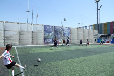 Azərbaycan və Türkiyənin qadın vəkilləri futbolda qüvvələrini sınayıblar