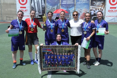 Azərbaycan və Türkiyənin qadın vəkilləri futbolda qüvvələrini sınayıblar