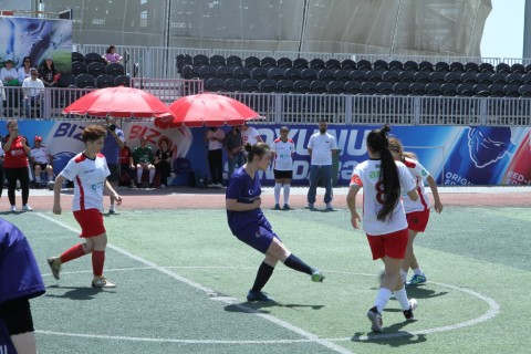Azərbaycan və Türkiyənin qadın vəkilləri futbolda qüvvələrini sınayıblar