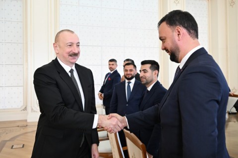 Prezident İlham Əliyev Azərbaycan millisinin üzvlərini qəbul edib - YENİLƏNİB/FOTO