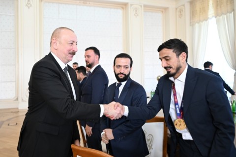 Prezident İlham Əliyev Azərbaycan millisinin üzvlərini qəbul edib - YENİLƏNİB/FOTO