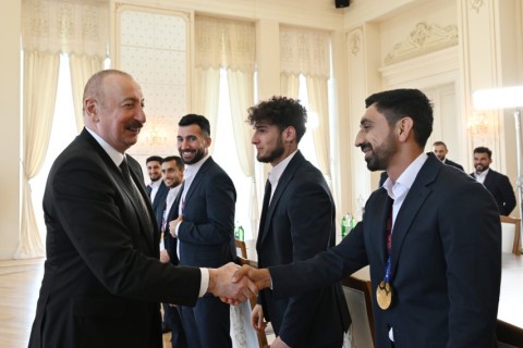 Prezident İlham Əliyev Azərbaycan millisinin üzvlərini qəbul edib - YENİLƏNİB/FOTO