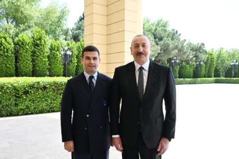 Prezident İlham Əliyev Azərbaycan millisinin üzvlərini qəbul edib - YENİLƏNİB/FOTO