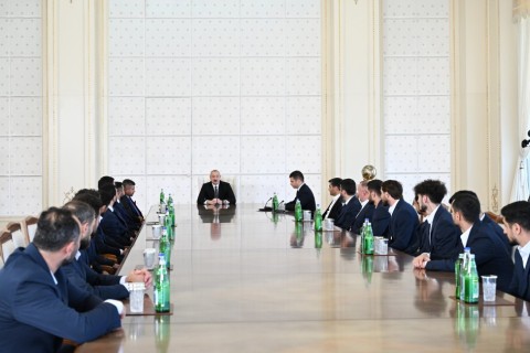Prezident İlham Əliyev Azərbaycan millisinin üzvlərini qəbul edib - YENİLƏNİB/FOTO