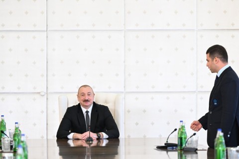 Prezident İlham Əliyev Azərbaycan millisinin üzvlərini qəbul edib - YENİLƏNİB/FOTO