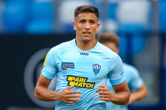 Neftchi makes offer to Argentine defender