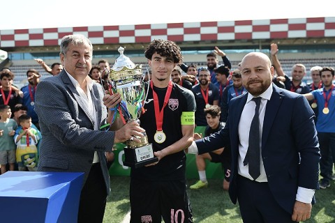 AFFA Gənclər Liqasının qalibləri mükafatlandırılıb - FOTO