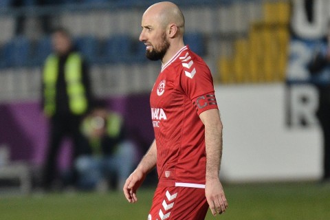 Slavik Alkhasov explains decision to stay with Araz-Nakhchivan despite offers from two clubs