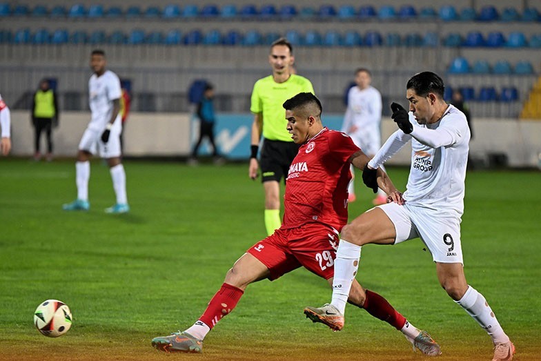 Misli Premyer Liqasında Vanderson Melonun “üstünlüy”ü