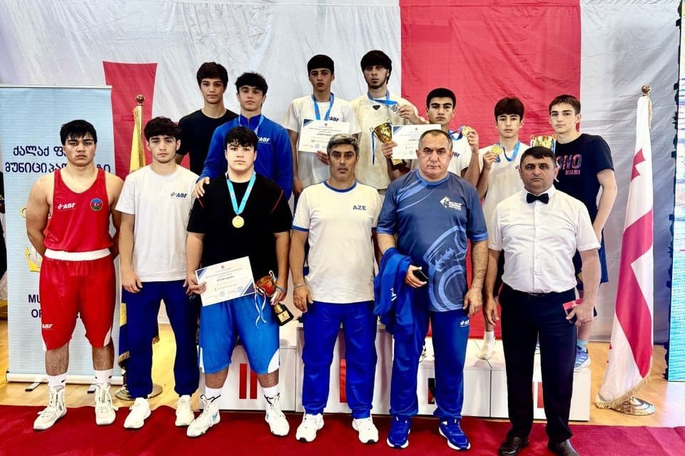 Boksçularımızdan Gürcüstanda 7 medal