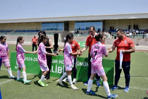 AFFA “Səbail”i mükafatlandırıb - FOTO