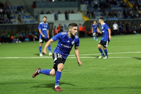 Çempion İsmayıl İbrahimli ilə müqaviləyə xitam verib