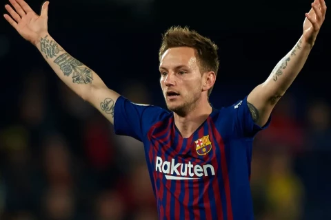 Бывшие звезды "Барселоны" оказались под следствием