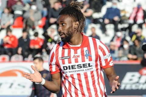 “Neftçi” “Apollon”dan növbəti futbolçunu heyətinə qatmaq istəyir