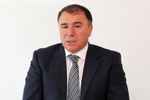 İskəndər Cavadov: "Bunu baş məşqçi və ya köməkçisi edəsi deyil ki"