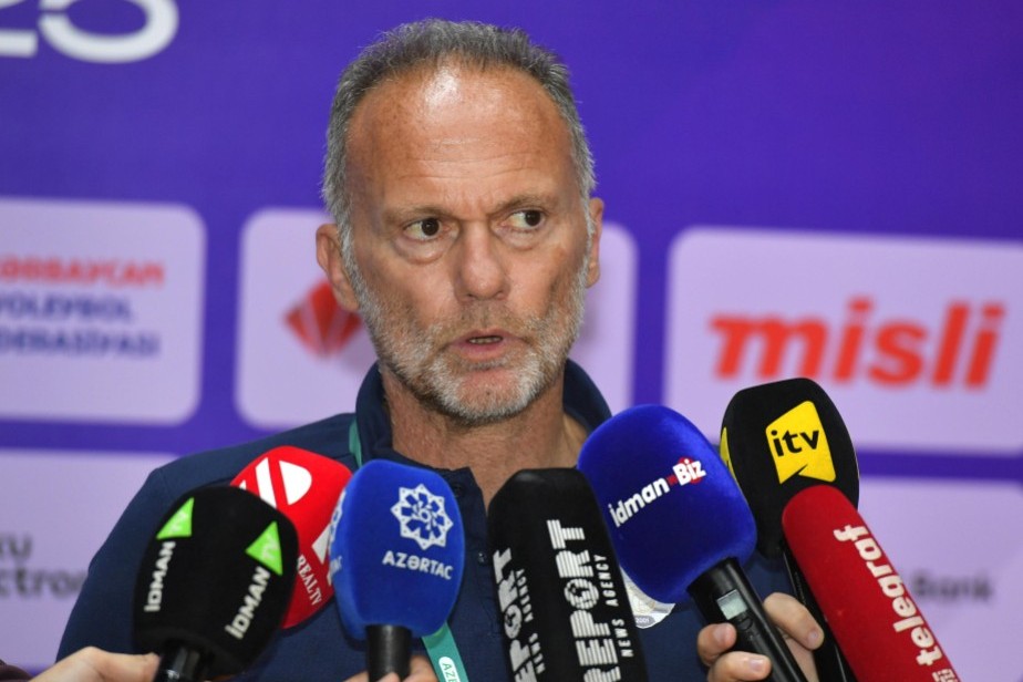 “Azərreyl” italiyalı baş məşqçisi ilə müqaviləni uzadıb