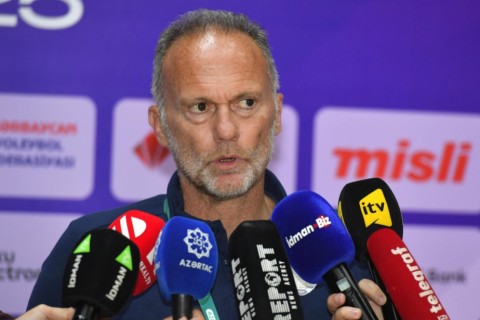 Azeryol extends contract with Paolo Tofoli.