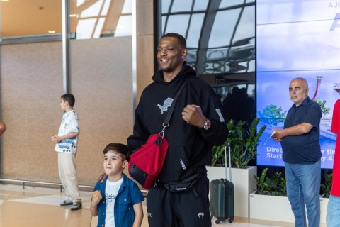 Главная звезда турнира UFC - Джамал Хилл в Баку - ФОТО