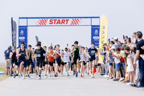 В Азербайджане впервые прошел чемпионат страны по акватлону - ФОТО