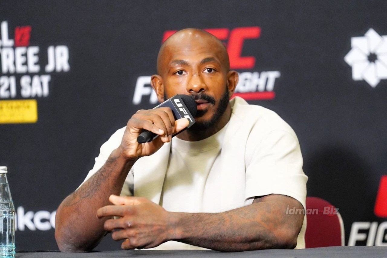 Боец UFC: "Я заберу в США футболку "Карабаха" - ВИДЕО