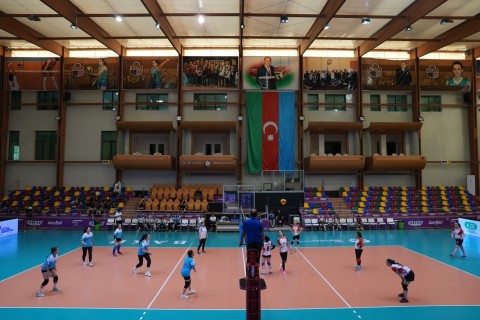 Qadın komandaları mübarizəsinə yekun vurulub - FOTO