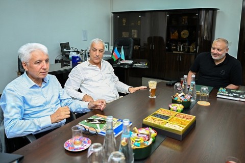 Tanınmış alman futbol mütəxəssisi PFL-in qonağı olub - FOTO