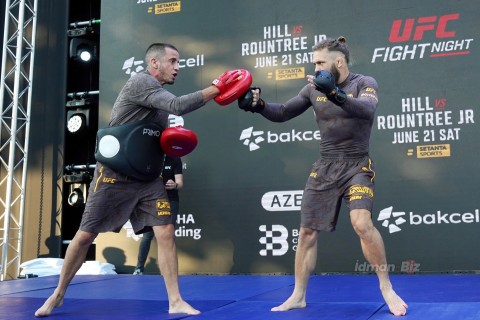 UFC döyüşçülərinin Dənizkənarı Milli Parkda açıq məşqi - FOTO