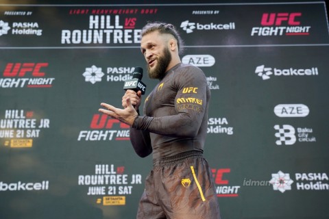 UFC döyüşçülərinin Dənizkənarı Milli Parkda açıq məşqi - FOTO