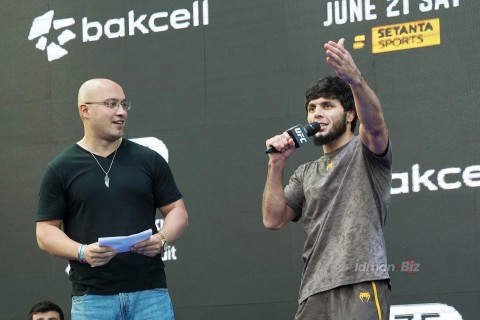 UFC döyüşçülərinin Dənizkənarı Milli Parkda açıq məşqi - FOTO