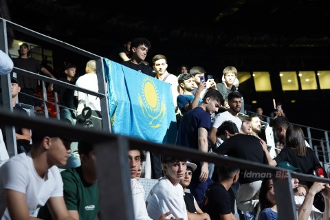 UFC döyüşçüləri üz-üzə - FOTO/VİDEO