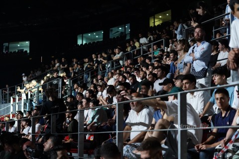 UFC döyüşçüləri üz-üzə - FOTO/VİDEO