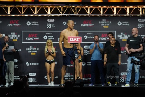 UFC döyüşçüləri üz-üzə - FOTO/VİDEO