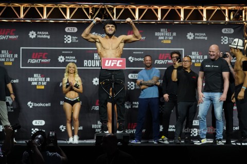 UFC döyüşçüləri üz-üzə - FOTO/VİDEO