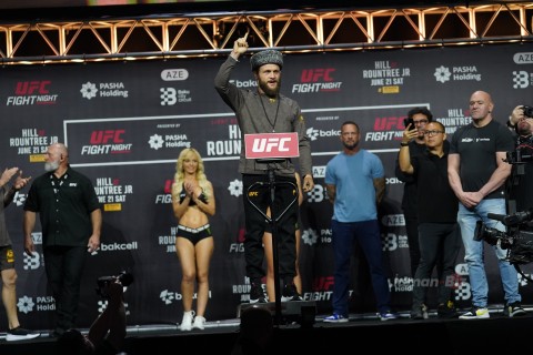 UFC döyüşçüləri üz-üzə - FOTO/VİDEO