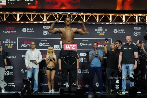UFC döyüşçüləri üz-üzə - FOTO/VİDEO