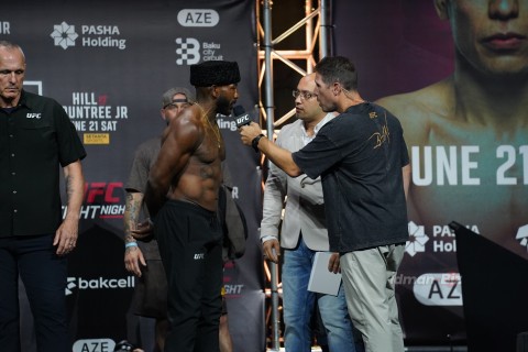 UFC döyüşçüləri üz-üzə - FOTO/VİDEO