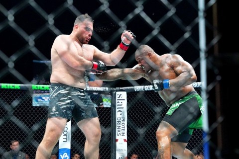 Bakıda UFC gecəsi: Taqir Ulanbekov və Klaudiya Siquladan qələbə - YENİLƏNİB/FOTO