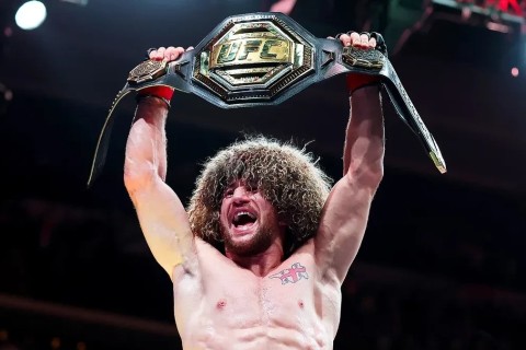 Почетный гость бакинского UFC: "Когда ему дадут титульный шанс, я по-прежнему буду на своём месте"