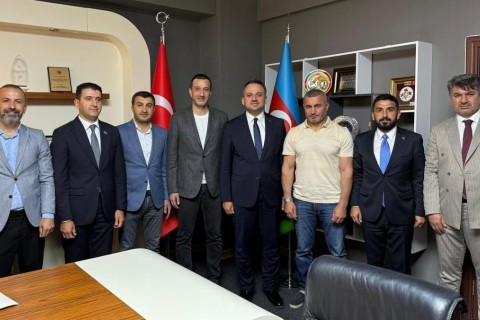 "Qarabağ"ın rəsmiləri Türkiyə idman nazirinin müavini ilə görüşüblər