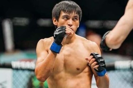 Азат Максум отреагировал на неоднозначное решение судей в бою с россиянином