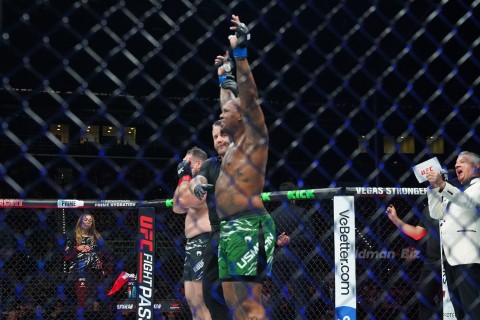 Bakıda UFC gecəsi: Taqir Ulanbekovdan qələbə - YENİLƏNİR/VİDEO