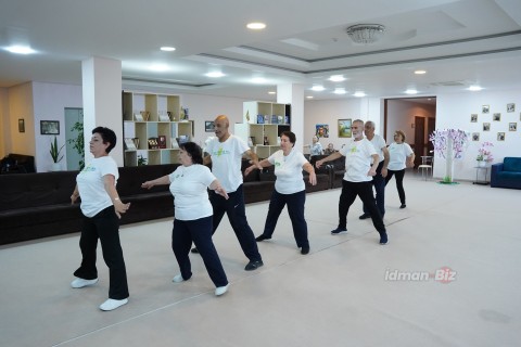 Жители дома престарелых готовятся к турниру Challenge, который пройдет в Баку - ФОТО