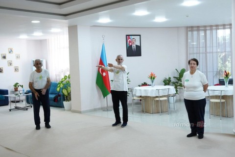 Жители дома престарелых готовятся к турниру Challenge, который пройдет в Баку - ФОТО