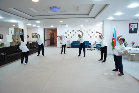Жители дома престарелых готовятся к турниру Challenge, который пройдет в Баку - ФОТО
