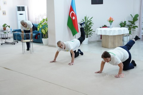 Жители дома престарелых готовятся к турниру Challenge, который пройдет в Баку - ФОТО