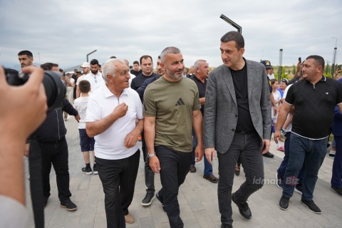 "Qarabağ"ın futbolçuları Füzuli sakinləri ilə görüşüblər - FOTO