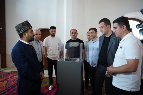 “Qarabağ” çempionluq kuboku ilə “İmarət” stadionunda - FOTO