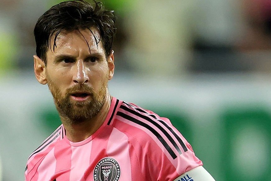 Lionel Messiyə illik 200 milyon avro maaş?