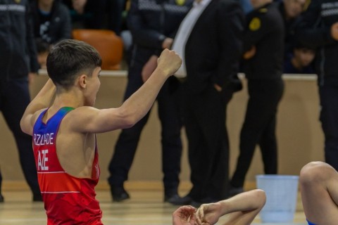 Чемпион Европы: "Буду продолжать завоевывать золотые медали"