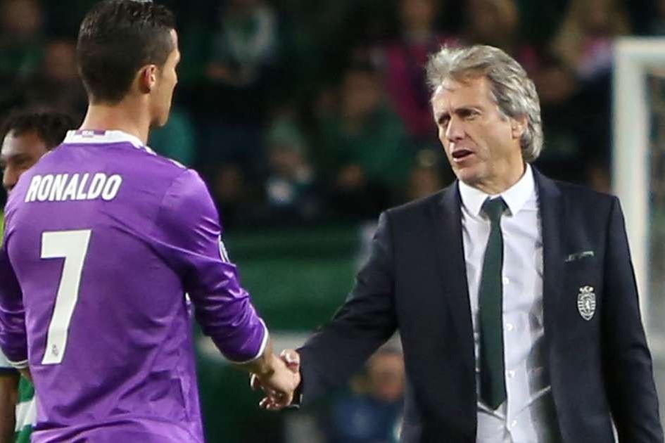 Kriştiano Ronaldo həmyerlisinin "Əl-Nəsr"ə baş məşqçi təyin olunmasını istəyir